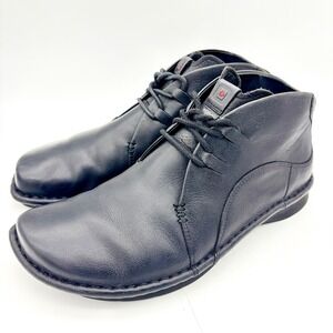 Tsubo Mens Black Leather Chukka Boots Size 10 Ankle Lace Up Rubber Sole X19-3